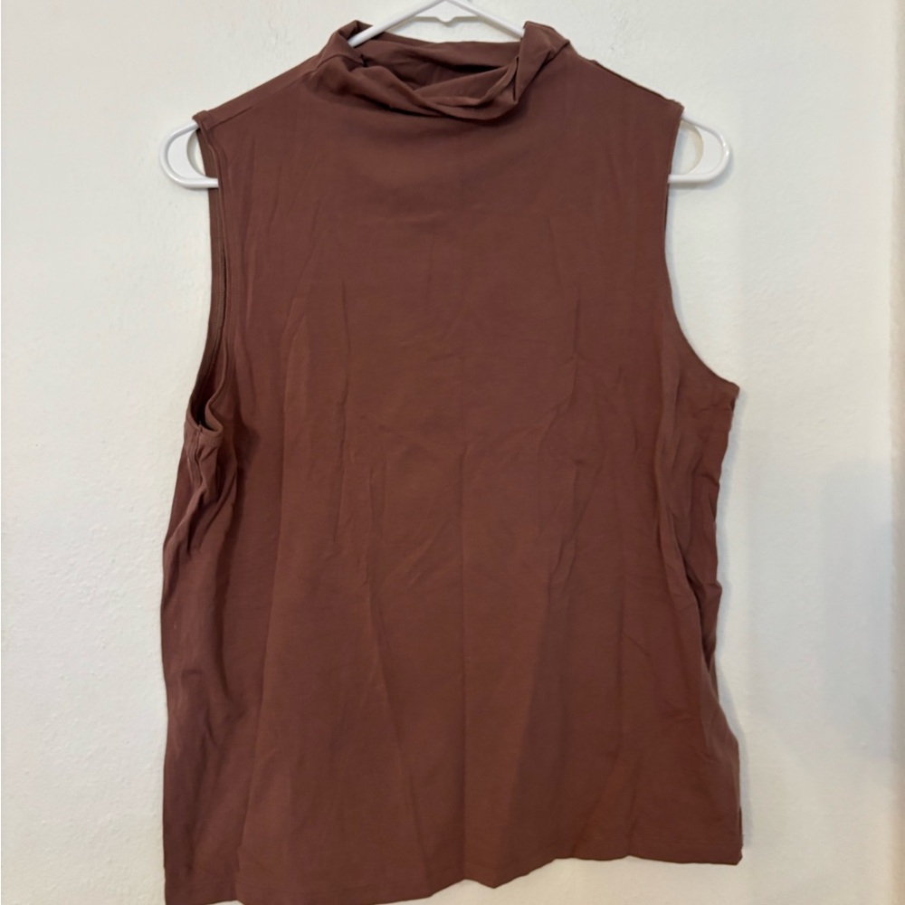 Athleta Sleeveless Mockneck Top